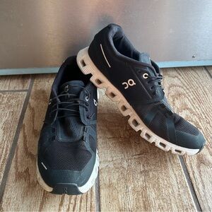 OnCloud 5 Slip On Bungee Lace Running Shoes Casual Workout Black White Mens 10.5